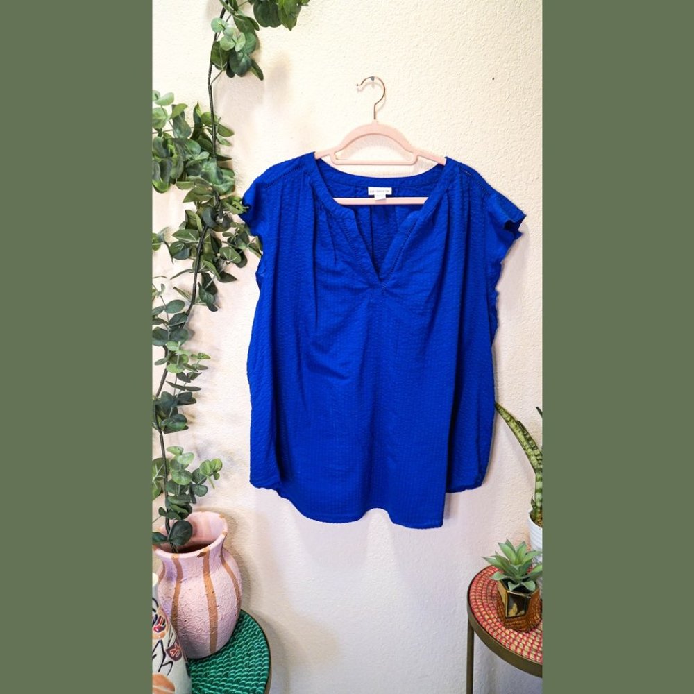 Liz Claiborne Women's Split Crew Neck Short Sleeve Blouse